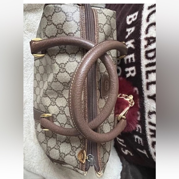 Gucci Beige and Brown Satchel with Red Accent - Picture 3 of 6